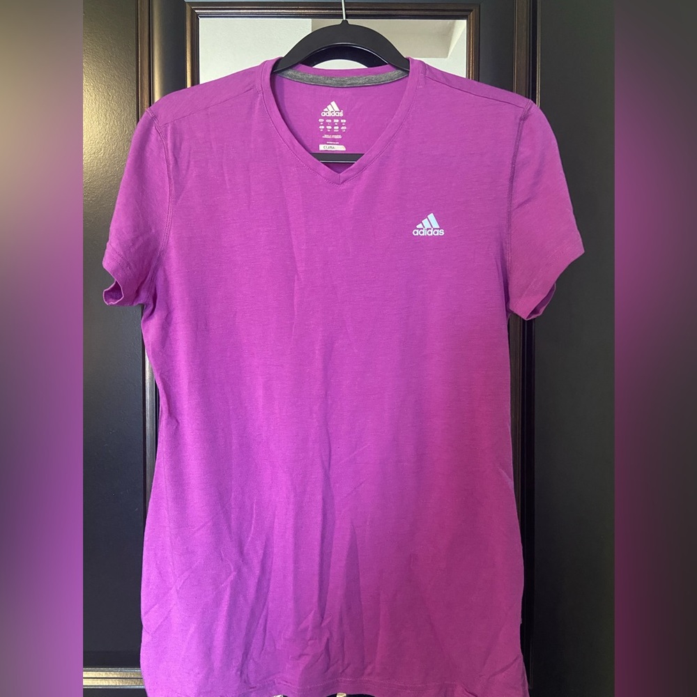 Adidas Women’s Large Climalite V-neck T-Shirt in Purple